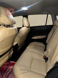 تۆیۆتا کۆرۆلا کرۆس